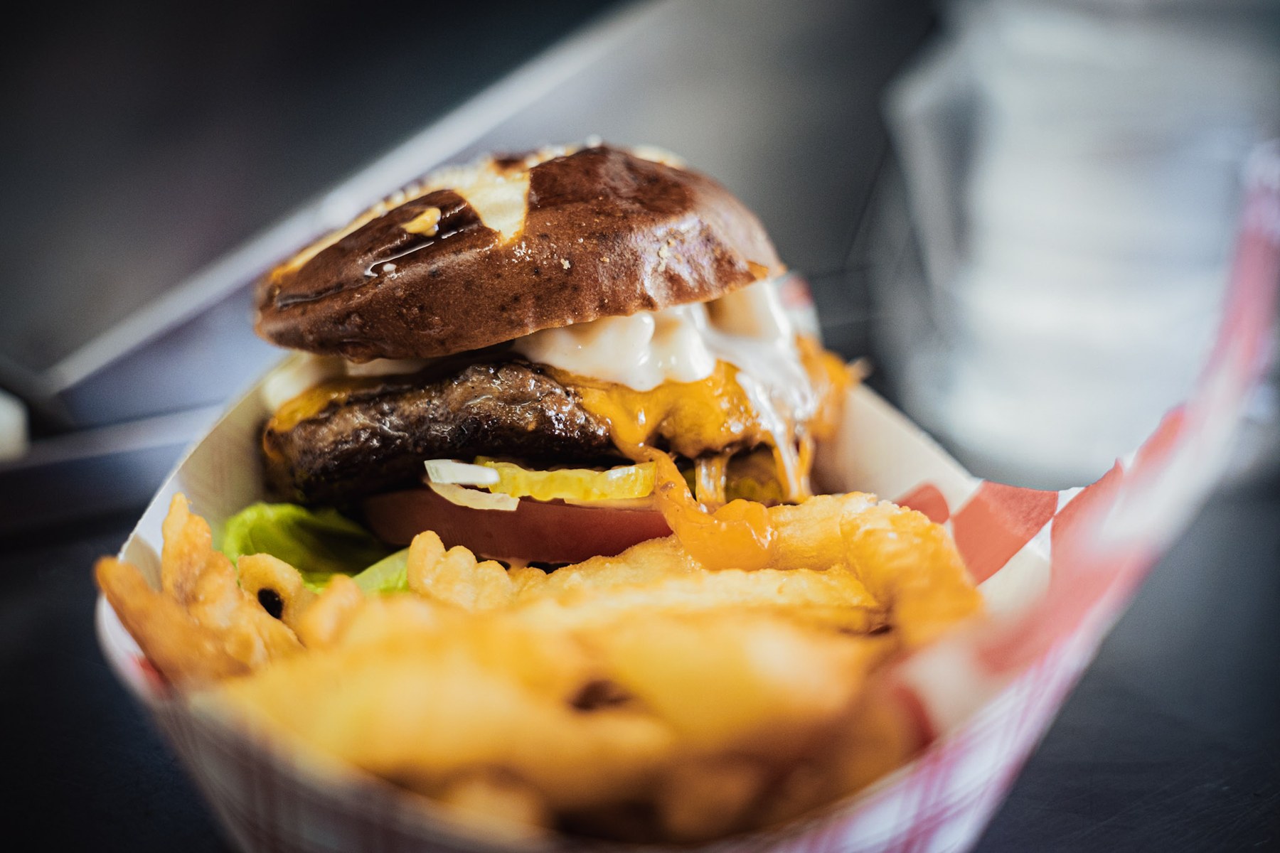 Mac n' Cheese Burger